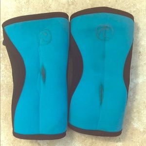 ONE PAIR of Knee sleeves (for crossfit, lifting)